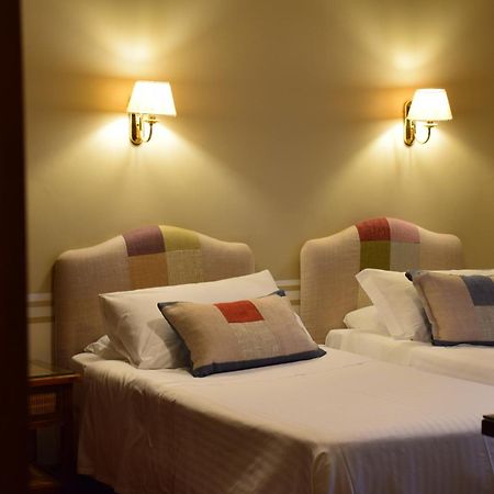 Hotel Lancelot Roma Esterno foto