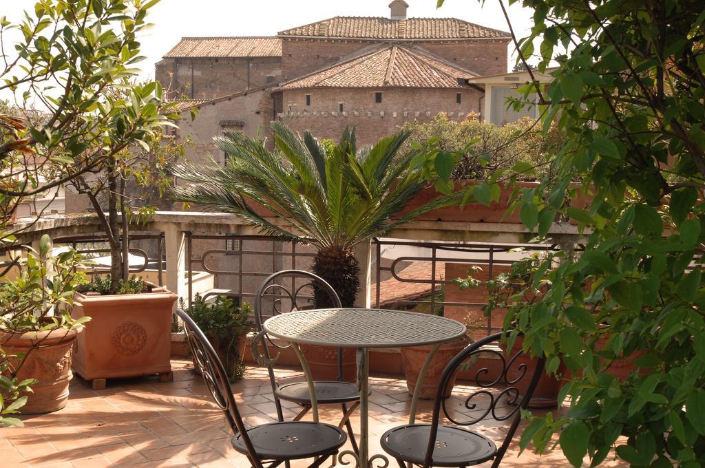 Hotel Lancelot Roma Esterno foto