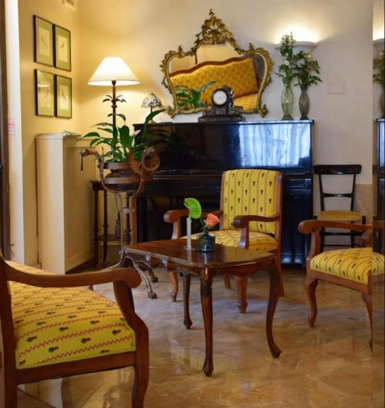 Hotel Lancelot Roma Esterno foto